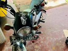 Bajaj Boxer 2003 Motorbike
