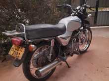 https://riyasewana.com/uploads/bajaj-boxer-521151713853.jpg