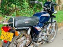 https://riyasewana.com/uploads/bajaj-boxer-521305422733.jpg