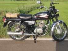 https://riyasewana.com/uploads/bajaj-boxer-6608484073.jpg