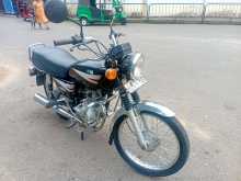 https://riyasewana.com/uploads/bajaj-boxer-81507534432.jpg