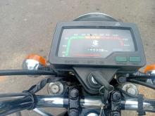 https://riyasewana.com/uploads/bajaj-boxer-81508426885.jpg