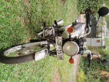 https://riyasewana.com/uploads/bajaj-boxer-92207078194.jpg