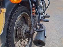 https://riyasewana.com/uploads/bajaj-boxer-bm-1991707642496.jpg