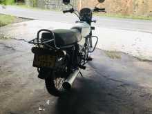 https://riyasewana.com/uploads/bajaj-boxer-ct-315304822143.jpg