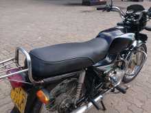 https://riyasewana.com/uploads/bajaj-boxer-ct-816090813672.jpg