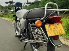 https://riyasewana.com/uploads/bajaj-boxer-delux-21510096274.jpg