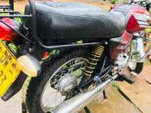 https://riyasewana.com/uploads/bajaj-boxer-s-415304013504.jpg