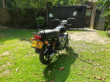 https://riyasewana.com/uploads/bajaj-boxer-s-720022413563.jpg