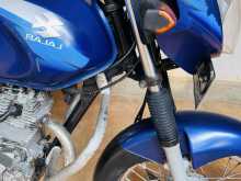 https://riyasewana.com/uploads/bajaj-caliber-115-212460422183.jpg