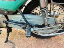 https://riyasewana.com/uploads/bajaj-caliber-2721541113084.jpg