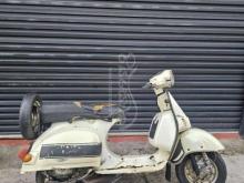 https://riyasewana.com/uploads/bajaj-classic-125-14153407489261.jpg