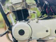 https://riyasewana.com/uploads/bajaj-ct-100-1211090213444.jpg