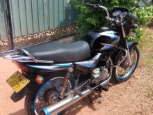 https://riyasewana.com/uploads/bajaj-ct-100-121341046924.jpg