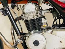 https://riyasewana.com/uploads/bajaj-ct-100-121540466725.jpg
