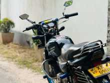 https://riyasewana.com/uploads/bajaj-ct-100-12808484992.jpg