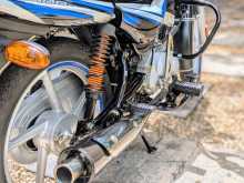 https://riyasewana.com/uploads/bajaj-ct-100-131255454323.jpg