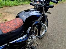 https://riyasewana.com/uploads/bajaj-ct-100-132003577004.jpg
