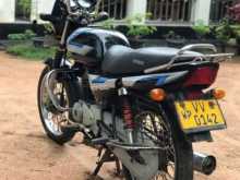 https://riyasewana.com/uploads/bajaj-ct-100-141940464042.jpg