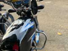 https://riyasewana.com/uploads/bajaj-ct-100-1420405313903.jpg