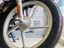https://riyasewana.com/uploads/bajaj-ct-100-1517011524133.jpg