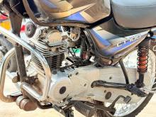 https://riyasewana.com/uploads/bajaj-ct-100-171435406096.jpg