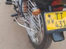https://riyasewana.com/uploads/bajaj-ct-100-17182259458271.jpg