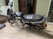 https://riyasewana.com/uploads/bajaj-ct-100-17204924982.jpg