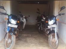 https://riyasewana.com/uploads/bajaj-ct-100-181420378116.jpg