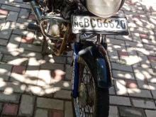 https://riyasewana.com/uploads/bajaj-ct-100-181504196844.jpg