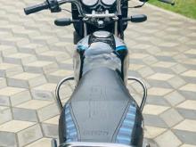 https://riyasewana.com/uploads/bajaj-ct-100-20858306316.jpg
