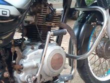 https://riyasewana.com/uploads/bajaj-ct-100-211246596425.jpg