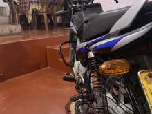 https://riyasewana.com/uploads/bajaj-ct-100-2120464924292.jpg