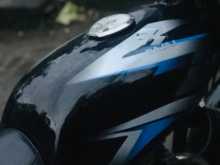 https://riyasewana.com/uploads/bajaj-ct-100-2212234813223.jpg