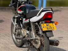 https://riyasewana.com/uploads/bajaj-ct-100-222520413392.jpg