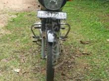 https://riyasewana.com/uploads/bajaj-ct-100-24151658439375.jpg