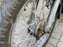 https://riyasewana.com/uploads/bajaj-ct-100-2518251319846.jpg