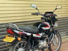 https://riyasewana.com/uploads/bajaj-ct-100-259504822183.jpg