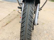 https://riyasewana.com/uploads/bajaj-ct-100-2717553119085.jpg