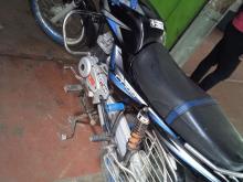 https://riyasewana.com/uploads/bajaj-ct-100-281334316405.jpg