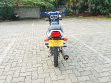 https://riyasewana.com/uploads/bajaj-ct-100-2814563613853.jpg