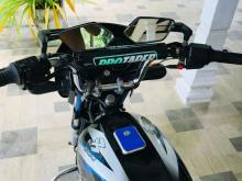 https://riyasewana.com/uploads/bajaj-ct-100-291449286314.jpg
