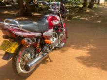 https://riyasewana.com/uploads/bajaj-ct-100-2956066934.jpg