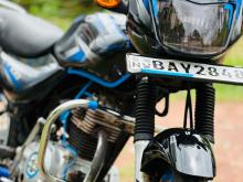 https://riyasewana.com/uploads/bajaj-ct-100-299362419625.jpg