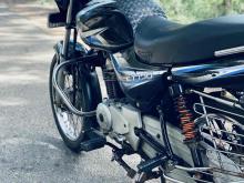 https://riyasewana.com/uploads/bajaj-ct-100-3014331324742.jpg