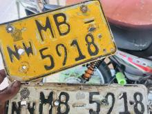 https://riyasewana.com/uploads/bajaj-ct-100-3116233824541.jpg