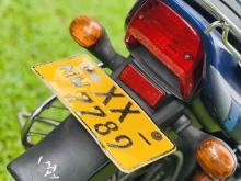 https://riyasewana.com/uploads/bajaj-ct-100-3121523424831.jpg
