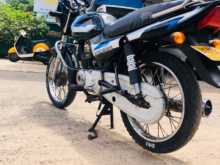 https://riyasewana.com/uploads/bajaj-ct-100-312200713472.jpg