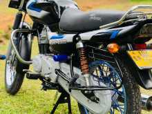 https://riyasewana.com/uploads/bajaj-ct-100-3828594393.jpg