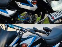 https://riyasewana.com/uploads/bajaj-ct-100-411560724521.jpg